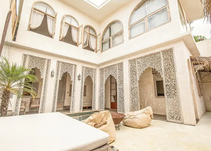 Chic 3br Mediterranean Haven, Heart Of