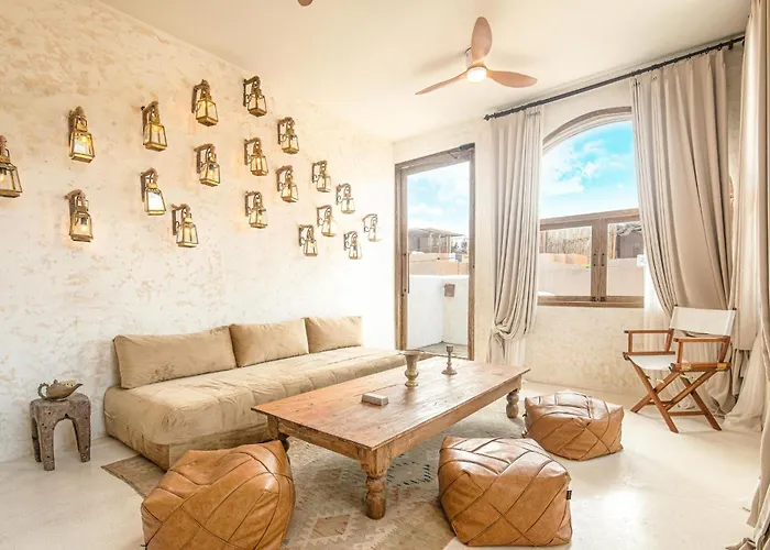 Chic 3br Mediterranean Haven, Heart Of ウルワツ