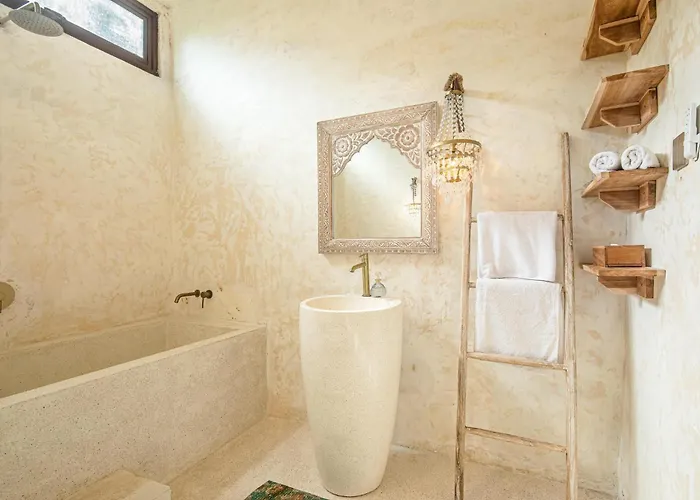 Chic 3br Mediterranean Haven, Heart Of