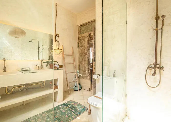 Chic 3br Mediterranean Haven, Heart Of ヴィラ ウルワツ