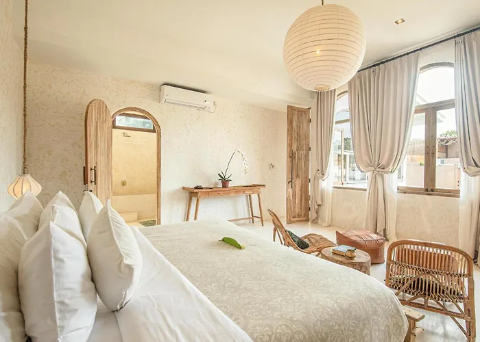 Chic 3br Mediterranean Haven, Heart Of ウルワツ