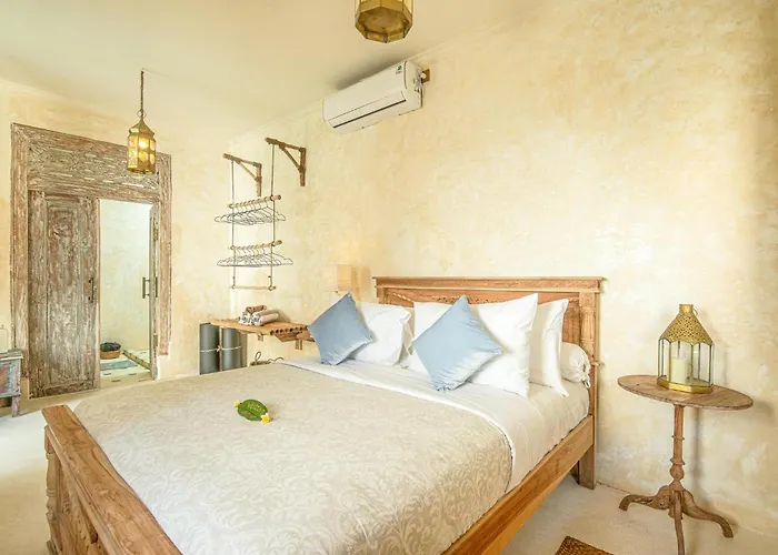 Chic 3br Mediterranean Haven, Heart Of ヴィラ