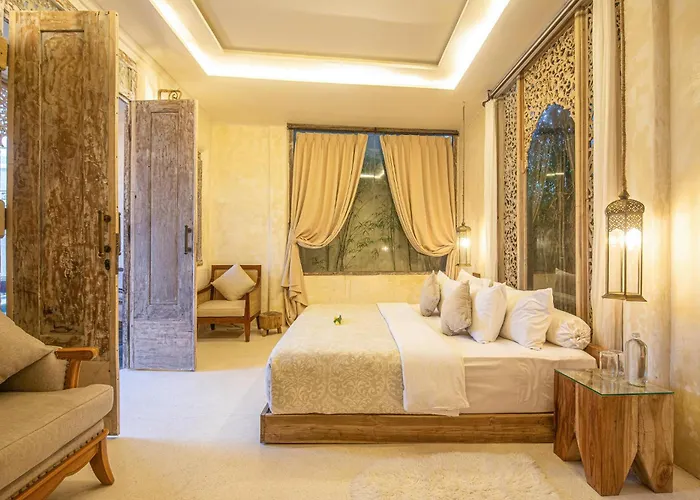 Chic 3br Mediterranean Haven, Heart Of ウルワツ