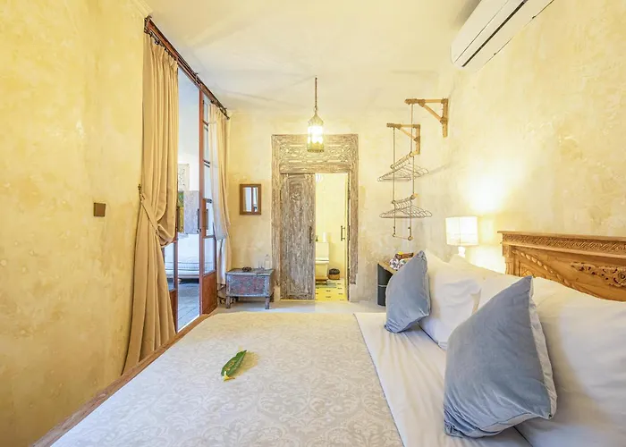 Chic 3br Mediterranean Haven, Heart Of