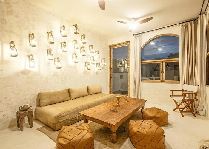 Chic 3br Mediterranean Haven, Heart Of * ウルワツ